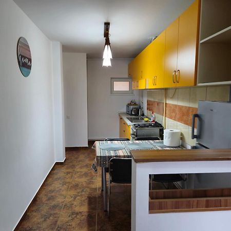 Iazi Apartament Braşov Esterno foto