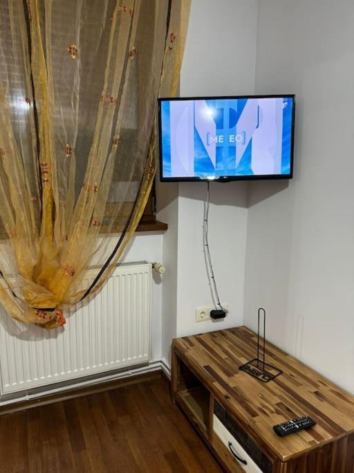 Iazi Apartament Braşov Esterno foto